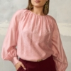 óżowa bluzka EZURI, gładka różowa bluzka, bluzka z połyskiem, różowa bluzka z długim rękawem