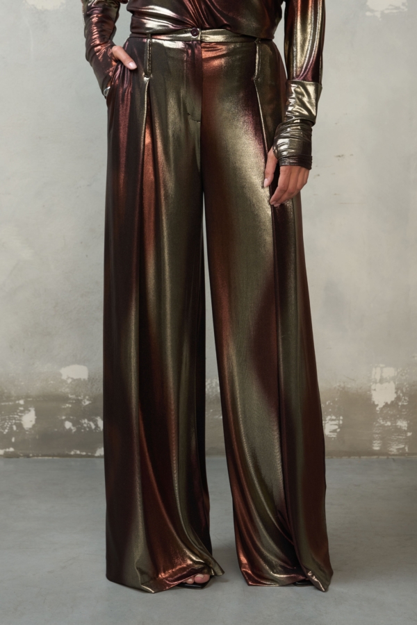 Miedziane szerokie spodnie z wysokim stanem, widok z przodu