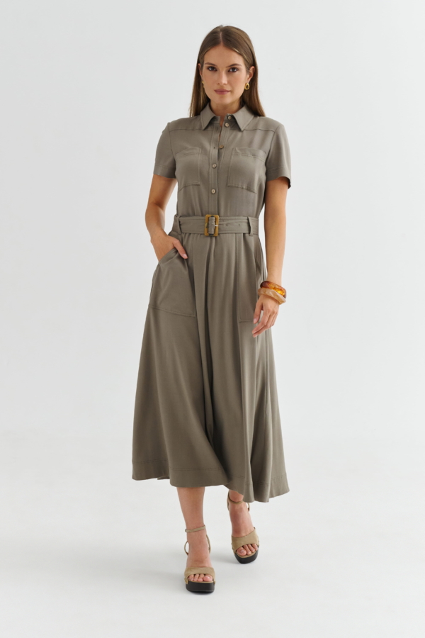 Sukienka midi z kieszeniami – dzianina, lekko rozszerzany dół