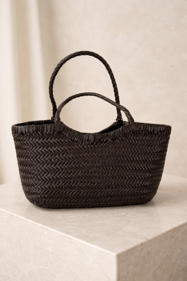 Brązowa skórzana torebka pleciona – klasyczna forma koszyka, Made in Italy