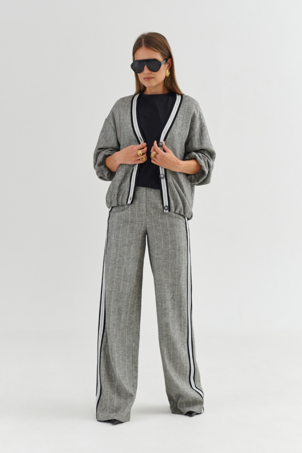 zary bomber damski w prążek z kontrastowym wykończeniem i guzikami – przód